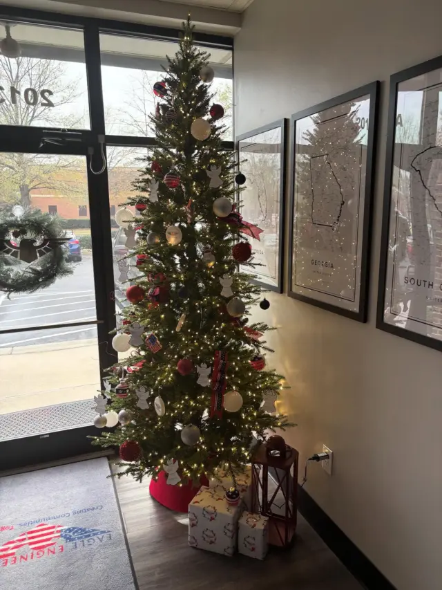Every light on this tree represents the people who make Eagle Engineering shine. 
Together. We shine brighter. ✨🎄 #TogetherWeShine #WeShineBrighter #EagleFamily #EngineeringFamily #ShiningTogether #HolidayMagic #LightsOfTheSeason #GratefulForThisTeam